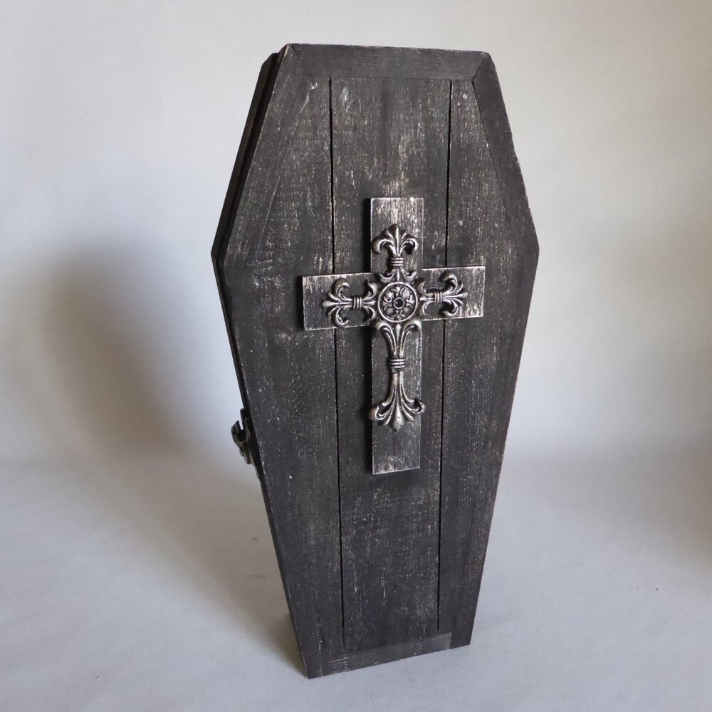 NEW 11” GOTHIC HALLOWEEN WOOD COFFIN CASKET VELVET LINED HINGED BOX DECORATION